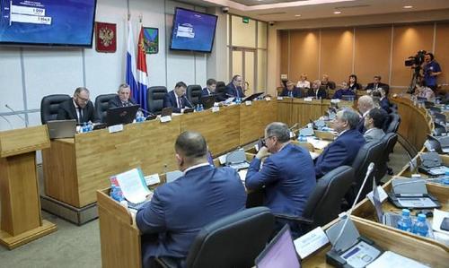 Оросын парламентын гишүүд Украины дайныг эсэргүүцжээ