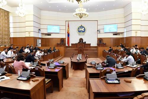 ШУУД: Орон нутаг төрийн албан хаагчийн хомстолд орж байна