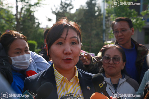 Мэдрэмжгүй М.Оюунчимэг