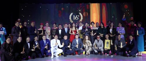 Гэгээн муза наамдын шилдгүүд