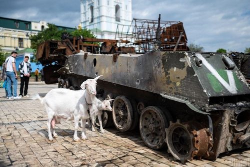 Украинчууд устгасан Оросын цэргийн техникийн үзэсгэлэнг Польшид гаргана