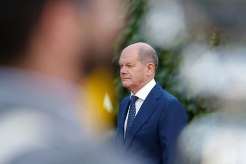 Шольц: Ардчиллын оч Орост хүрэх вий гэдгээс Путин айдаг