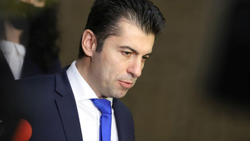 Болгарын Засгийн газар огцорч, Ерөнхий сайд нь Оросыг буруутгав