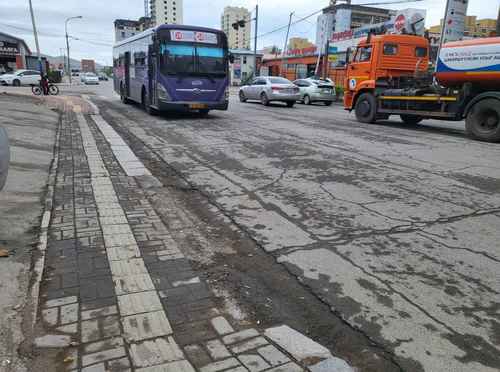 Ногоон нуурын гудамжны замыг хааж, хучилт хийнэ