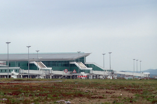 Чингис хаан онгоцны буудал руу явдаг автобусны төлбөр 10 мянган төгрөг болж буурчээ