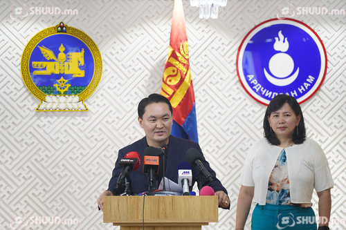 Ч.Өнөрбаяр: УИХ-ын дарга Г.Занданшатарыг огцруулах ёстой