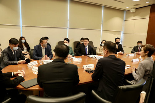 АЙЛЧЛАЛ: Цахим шилжилт, цахим засаглалыг сайжруулах асуудлаар санал солилцов