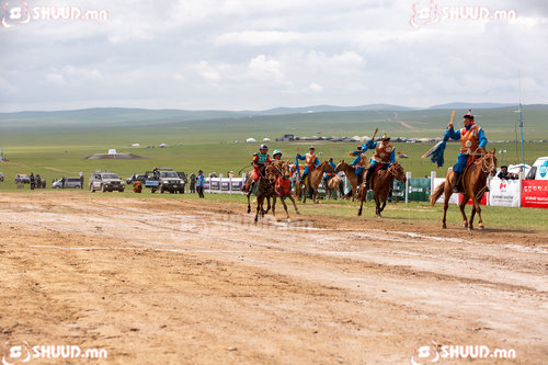 Даага: Сэлэнгэ аймгийн Б.Болдбаатарын хээр даага түрүүллээ