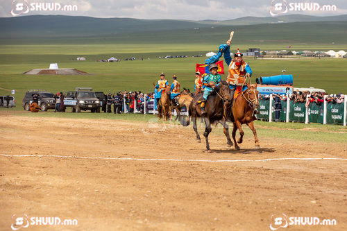 Соёолон: Б.Энхбаярын хурдан хээр соёолон түрүүллээ
