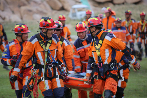 НОБГ: Аюулт үзэгдэл, ослоос 47 иргэнийг аварч, 68 иргэний аюулгүй байдлыг хангажээ