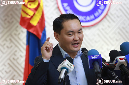 Ч.Өнөрбаяр: Л.Оюун-Эрдэнэд эдийн засгийн мэдлэг, улс удирдах ухаан байхгүй