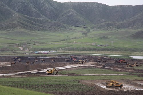 “Бүрдэл майнинг” ХХК төрийн байгууллагын шийдвэрийг үл тоожээ