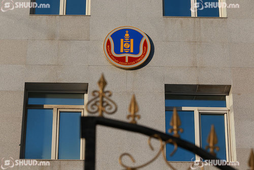 Авлига, албан тушаалын 10 хэргийг прокурорт хүргүүллээ