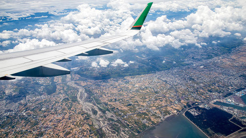 Агаарын компаниудыг Тайванийн ойролцоо нислэг үйлдэхгүй байхыг Хятад анхааруулав