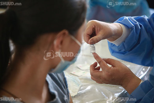 Kоронавируст халдварын эсрэг вакцин нийслэлд суурин 74, түр хоёр цэгт хийж байна