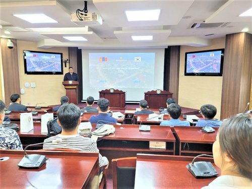 БНСУ-ын хөрөнгө оруулагч байгууллагын төлөөлөгчидтэй уулзлаа