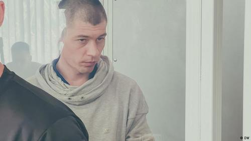 Украины орон сууц руу буудсан Оросын танкчинд 10 жилийн ял оноожээ