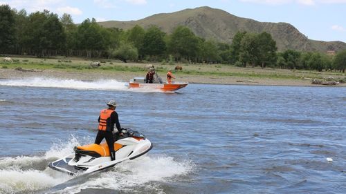 Завьт эргүүлийнхэн 51 хүний амь насыг авран хамгааллаа