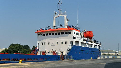 Хүнс ачсан хоёр хөлөг онгоц Украины боомтоос хөдөллөө