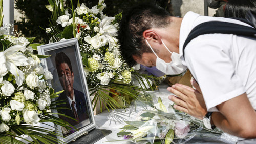 Шинзо Абэг сүүлчийн замд нь үдэх төрийн ёслолд 6000 хүн оролцоно