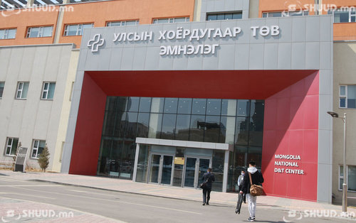 Хоёрдугаар эмнэлэг ажилчдынхаа цалинг 10 хувиар нэмлээ