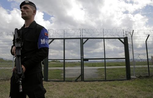 Албанид тагнуул хийсэн хэрэгт сэжиглэгдэн ОХУ, Украины иргэд саатуулагджээ