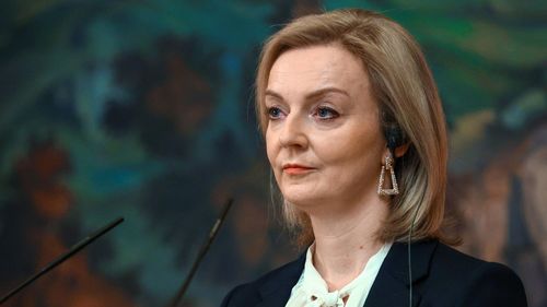 Лиз Трасс: Шаардлагатай бол цөмийн зэвсэг ашиглахад бэлэн