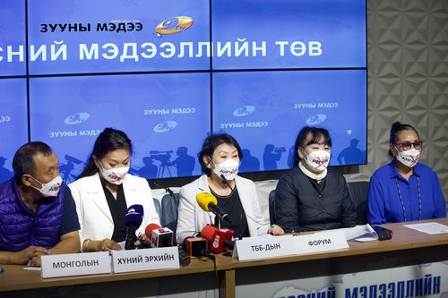 Иргэний үг хэлэх эрх чөлөө, төрийн үйл ажиллагаанд оролцох эрхийг Засгийн газар  боомилж байна