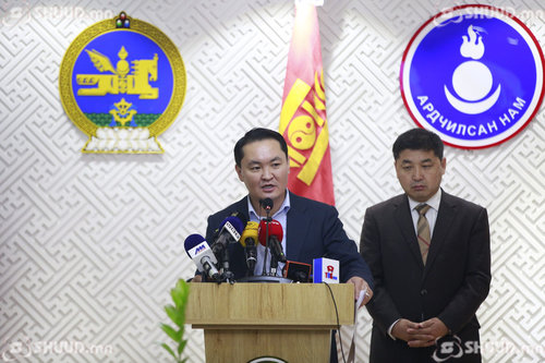 Ч.Өнөрбаяр: ҮХЦ МАН-ын хуулийн зөвлөх шиг ажиллаж байна