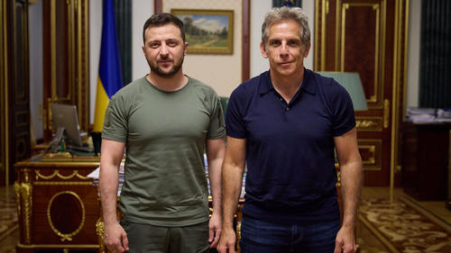 Дайн эхэлснээс хойш Украинд ирсэн Холливудын жүжигчдийг Зеленский шагнажээ