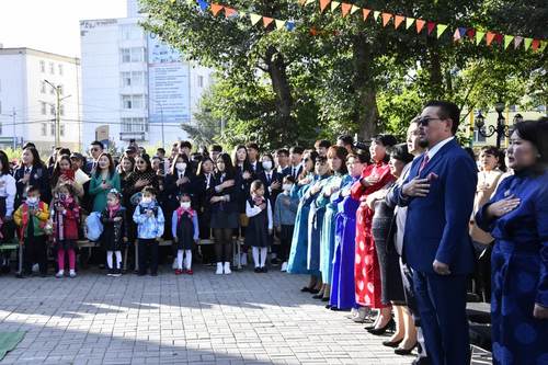 Г.Занданшатар: Цэрэг, иргэний хамгаалалтын хичээлийг ЕБС-ийн хөтөлбөрт оруулахаар хэлэлцэж байна