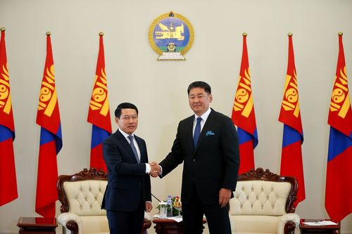Лаос улсын Ерөнхийлөгч Тонглун Сисулит-ийг Монгол Улсад айлчлахыг урилаа
