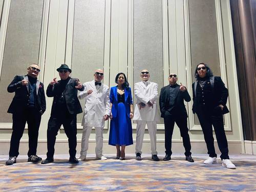 Хайрын дууч Үүрээ эргэн ирлээ