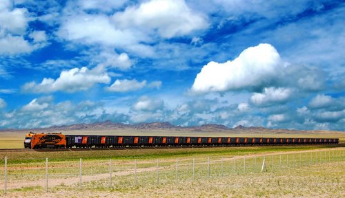 Монголын анхны уулзваргүй, хүнд даацын төмөр зам ашиглалтад орлоо