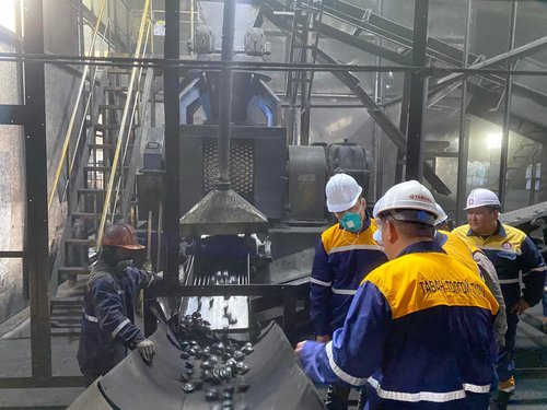 Тавантолгой түлш ХХК 500 сая төгрөгөөр автобус авахаар төлөвлөөгүй тендер зарлалаа