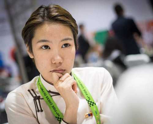 Д.Мөнхзул шатрын дэлхийн хошой аварга боллоо