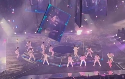 Хонконгийн тэрбумтан хүнд гэмтсэн жүжигчинд 1,27 сая доллар хандивлана