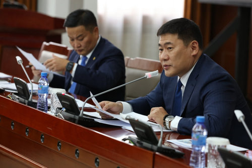 Л.Оюун-Эрдэнэ: Түгжрэл бууруулах төлөвлөгөөнд олон нийтийн эрхийг хязгаарлаж болохгүй