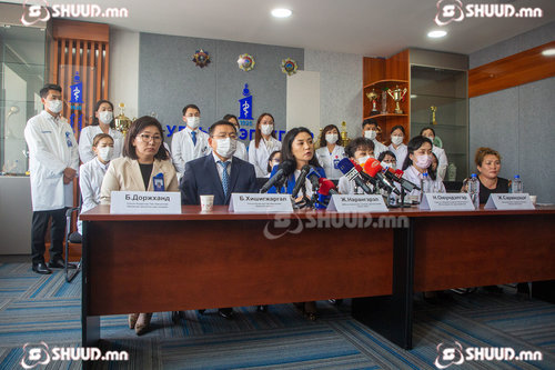 Монгол Улс цусны үүдэл эсийг донороос өвчтөнд шилжүүлэн суулгадаг боллоо