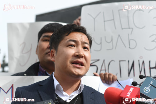 Н.Болдбаатар:Засгийн газрыг бүрэн бүрэлдэхүүнээрээ огцрох шаардлыг 72 цагийн хугацаатай өгсөн