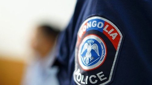 Наймдугаар ангийн сурагч ангидаа нулимс асгаруулагч цацсан байж болзошгүй