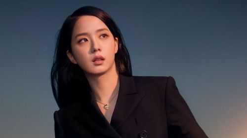 BLACKPINK-ийн Жисү энэ жилийн хамгийн их орлого олсон алдартнаар тодров