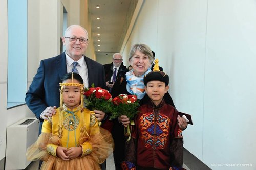 Канадын Парламентын Сенатын тaнхимын даргын айлчлал эхэллээ