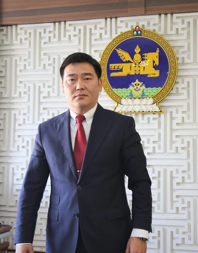 УУХҮЯ-ны Төрийн нарийн бичгийн дарга Б.Бямбадагва ажлаа хүлээн авчээ