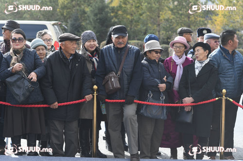 Энгийн бай, иргэдтэйгээ ойр бай