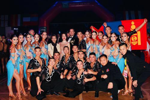 Өнөөдөр Moon dance, Star dance хамтлагууд ДАШТ-д хүч үзнэ