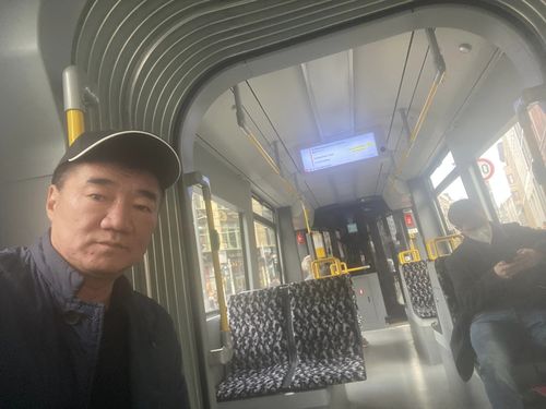 С.Бямбацогт сайд Германы нийтийн тээврээр зорчиж, туршлага судалжээ