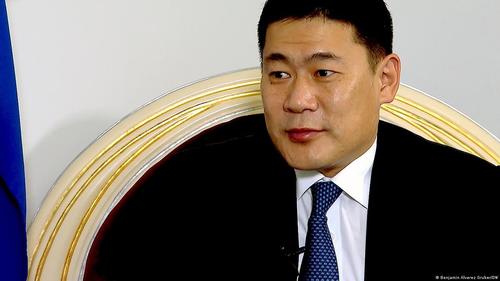 DW: Монголын Ерөнхий сайд дайчилгаанаас зугтсан оросуудад тусална гэж амлалаа