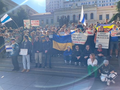 Гүрж дэх орос цагаачид дайн эсэргүүцэн жагсав