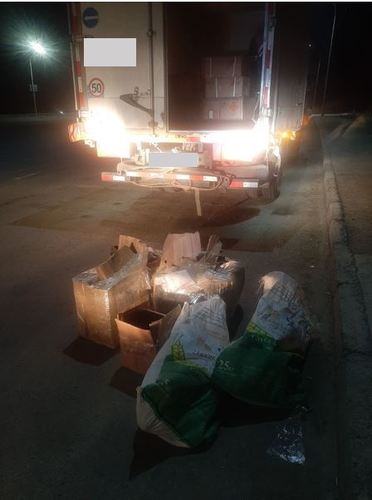 Нийслэл рүү 31 ширхэг тарваганы тулам нэвтрүүлэхийг завджээ